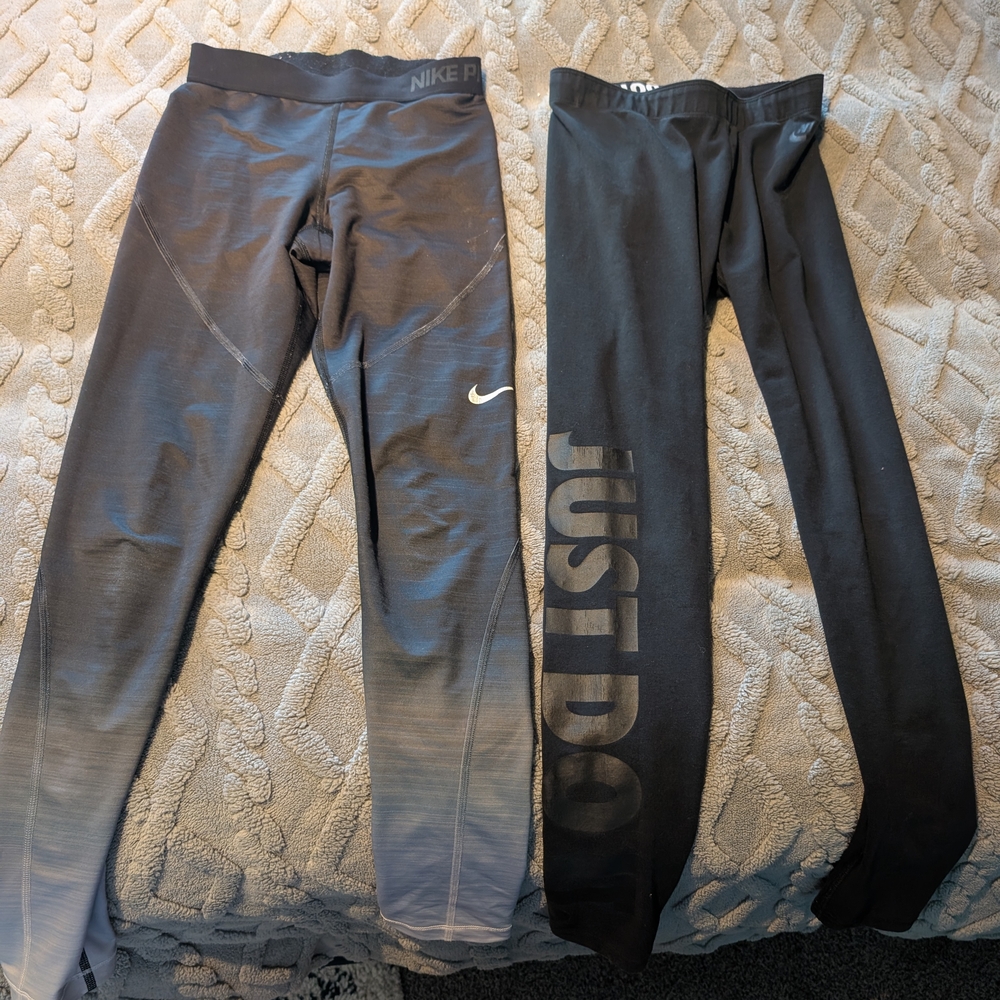 Nike Womens Black and Gray Leggings Set